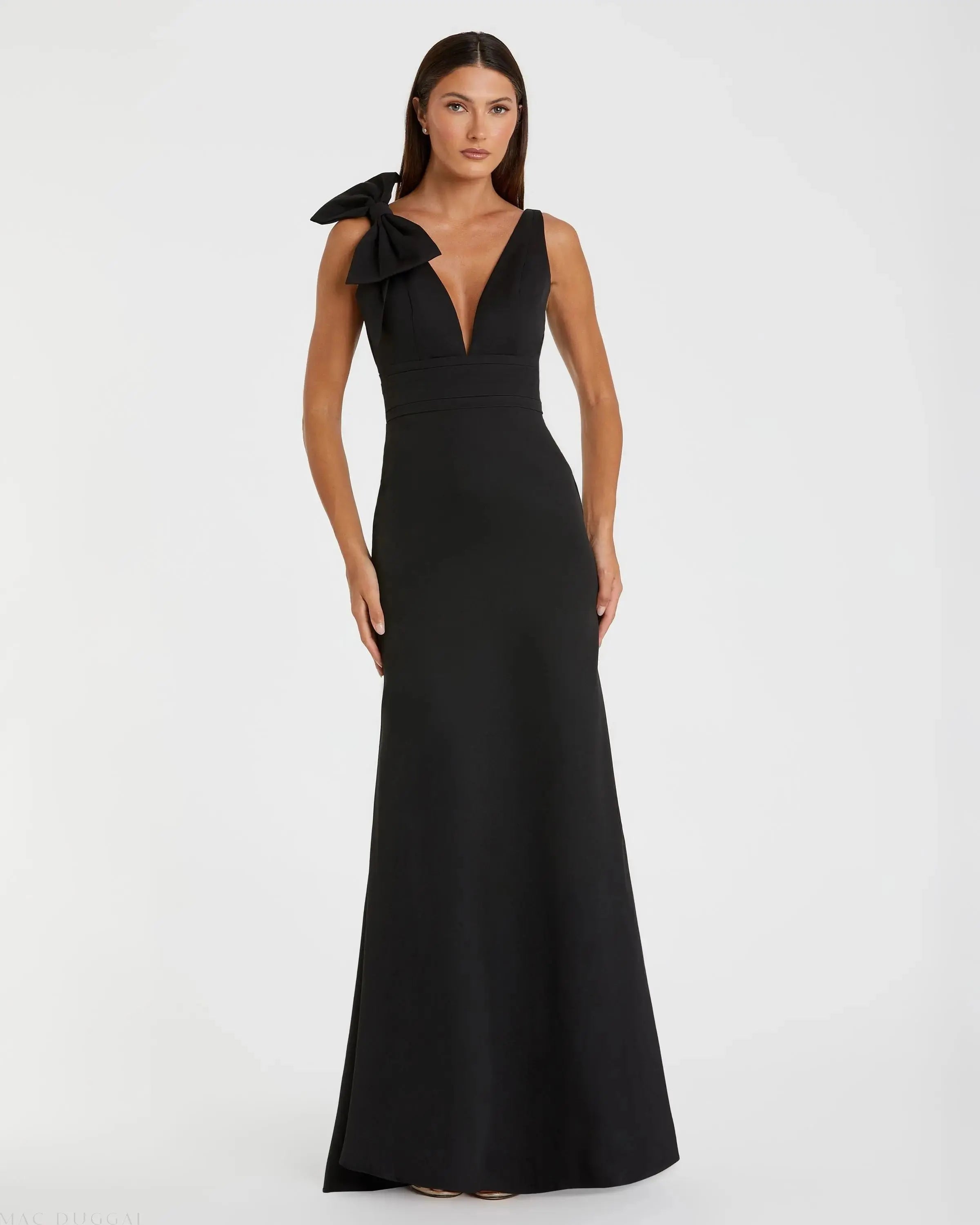 Sleeveless V Neck Bow Detail Mermaid Gown